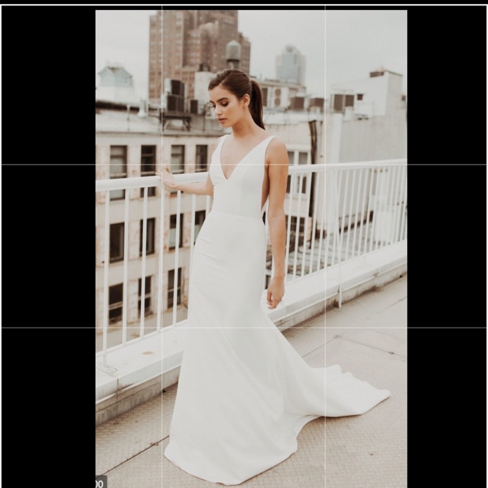 Sarah Seven Belmont gown from 2019. fits 32b, 25”waist, 5’7” tall. Dry cleaned.